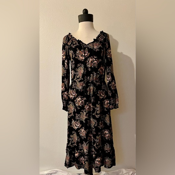 Panhandle Dresses & Skirts - Chic Long Sleeve Floral/paisley Dress in Black, women’s size M